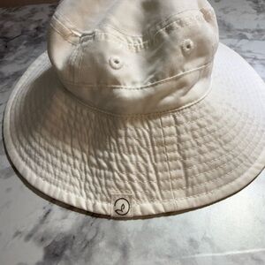 Little Planet White Bucket Hat by Carters sz 3-9 months